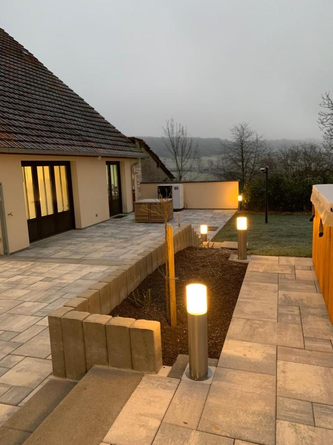 Chez La Rose Luxueuse Cottage Avec Jacuzzi Rouvres-la-Chétive Dış mekan fotoğraf