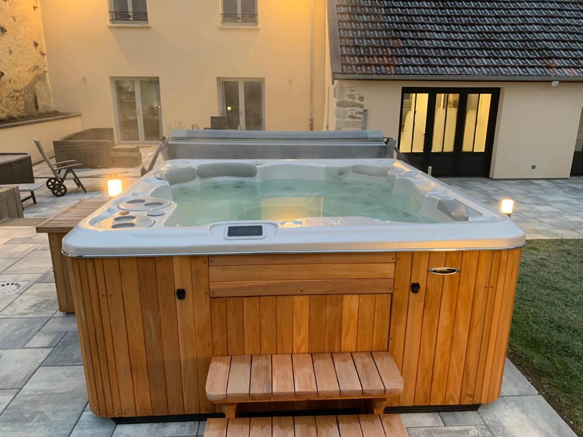 Chez La Rose Luxueuse Cottage Avec Jacuzzi Rouvres-la-Chétive Dış mekan fotoğraf