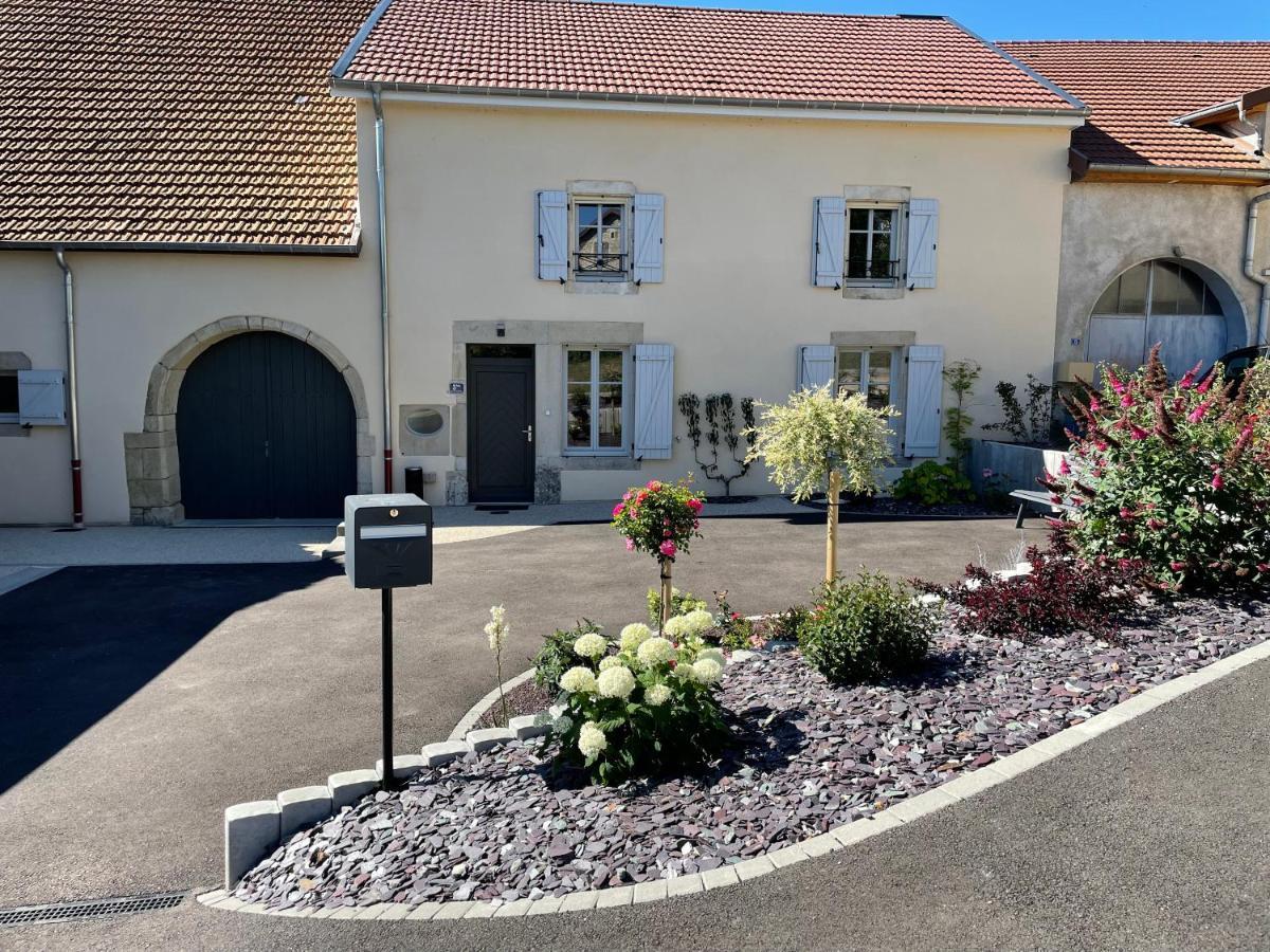 Chez La Rose Luxueuse Cottage Avec Jacuzzi Rouvres-la-Chétive Dış mekan fotoğraf
